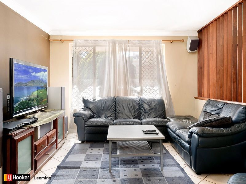 3/6 Ingvarson Way, Bibra Lake WA 6163