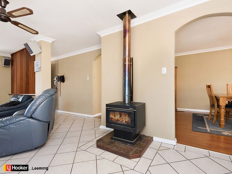 3/6 Ingvarson Way, Bibra Lake WA 6163