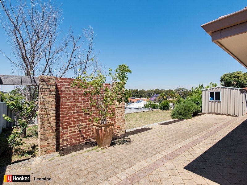 2 Gilbertson Road, Kardinya WA 6163