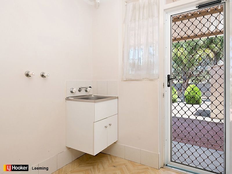 9C Shalford Way, Girrawheen WA 6064