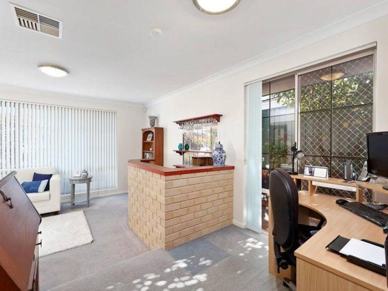 16 Gilbertson Road, Kardinya WA 6163