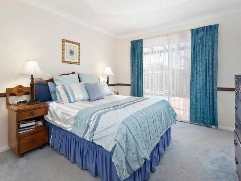 16 Gilbertson Road, Kardinya WA 6163