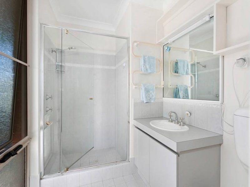 16 Gilbertson Road, Kardinya WA 6163