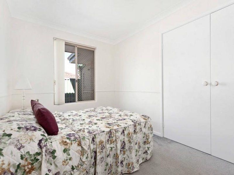 16 Gilbertson Road, Kardinya WA 6163