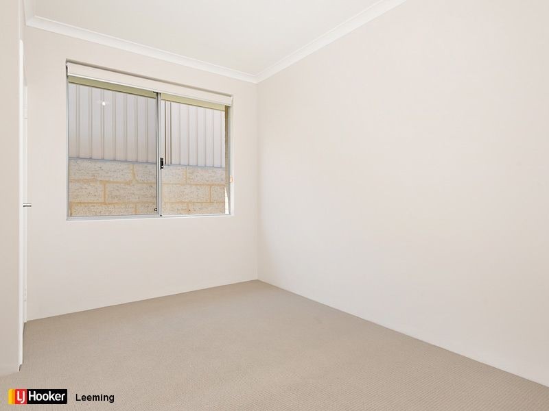 39 Serventy Crescent, Hammond Park WA 6164