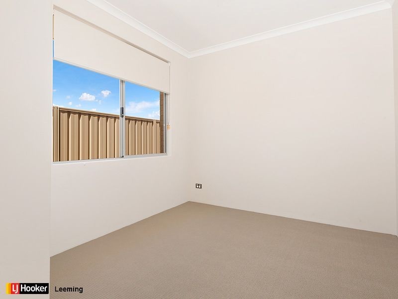 39 Serventy Crescent, Hammond Park WA 6164