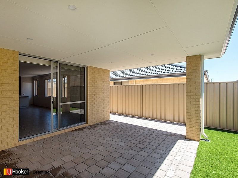 39 Serventy Crescent, Hammond Park WA 6164