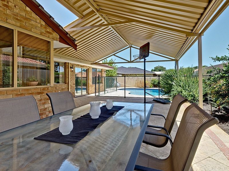6 Stainton Place, Leeming WA 6149