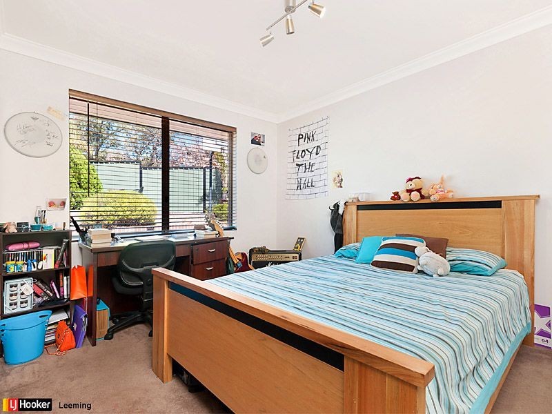 23 Sierra Chase, Leeming WA 6149