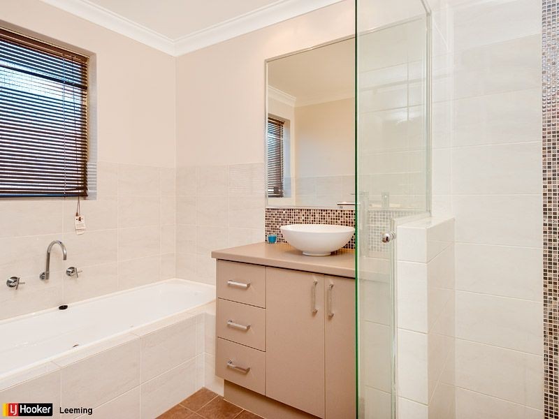 23 Sierra Chase, Leeming WA 6149