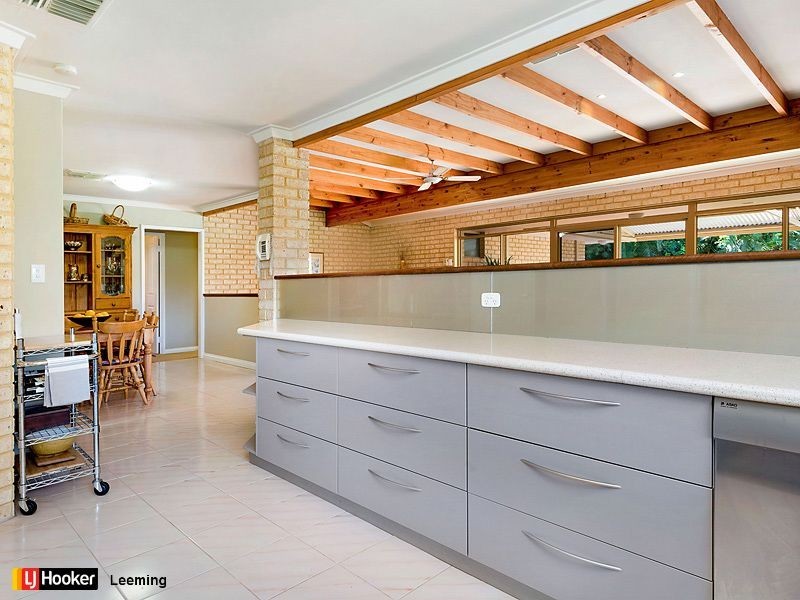 13 Westgate Court, Leeming WA 6149