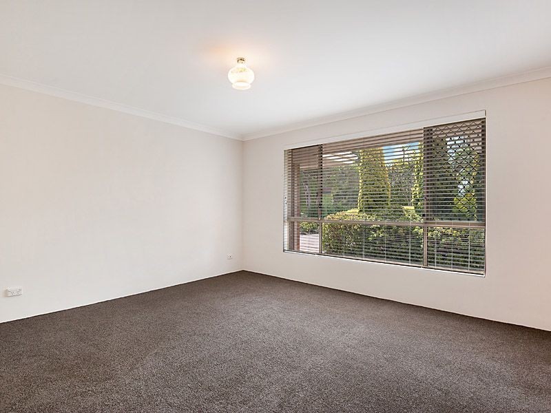 4 Style Court, Bibra Lake WA 6163