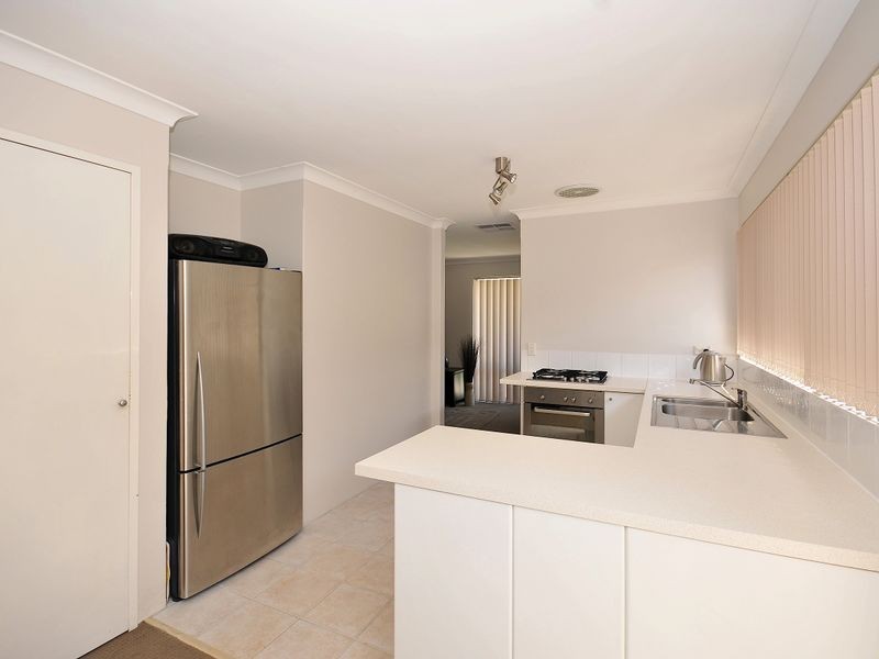 33 Burrendah Boulevard, Willetton WA 6155