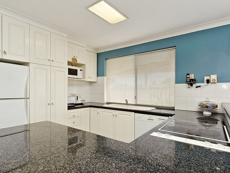 2 Shemels Court, Leeming WA 6149