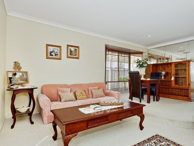 2 Shemels Court, Leeming WA 6149