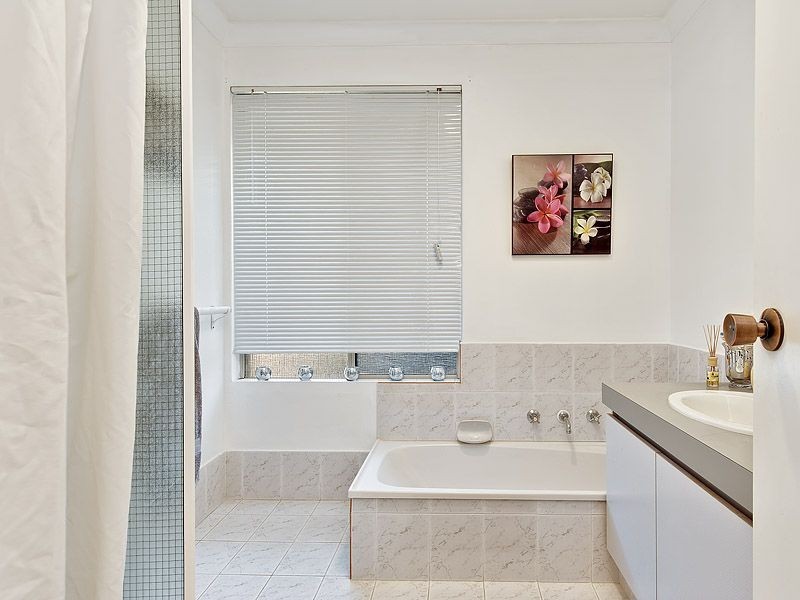 2 Shemels Court, Leeming WA 6149