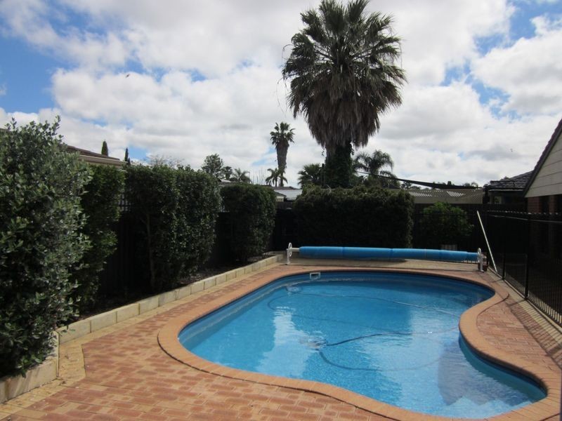 9 Shea Grove, Leeming WA 6149