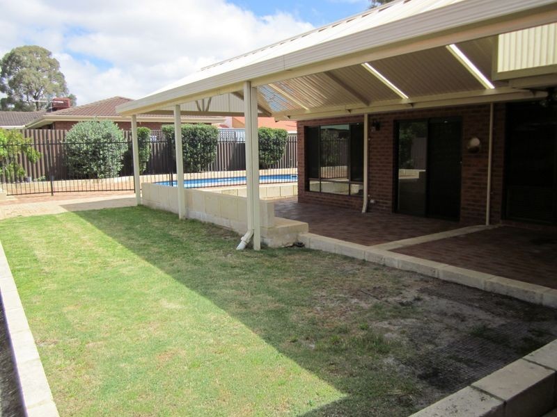 9 Shea Grove, Leeming WA 6149