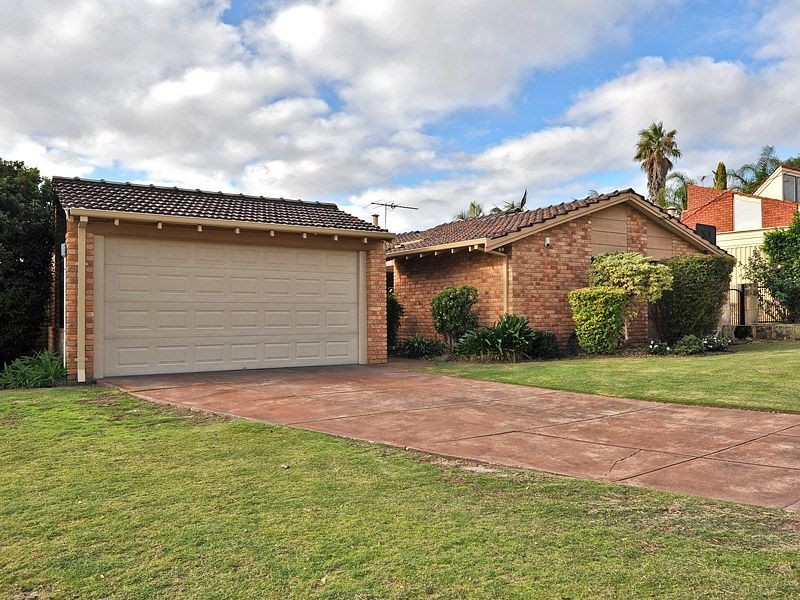 2 Hornet Rise, Willetton WA 6155