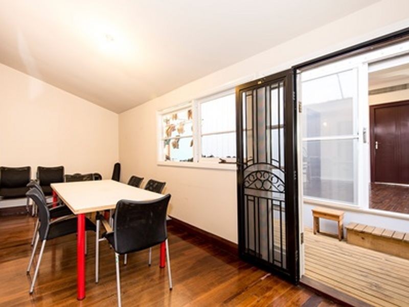 2 Etwell Street, East Victoria Park WA 6101