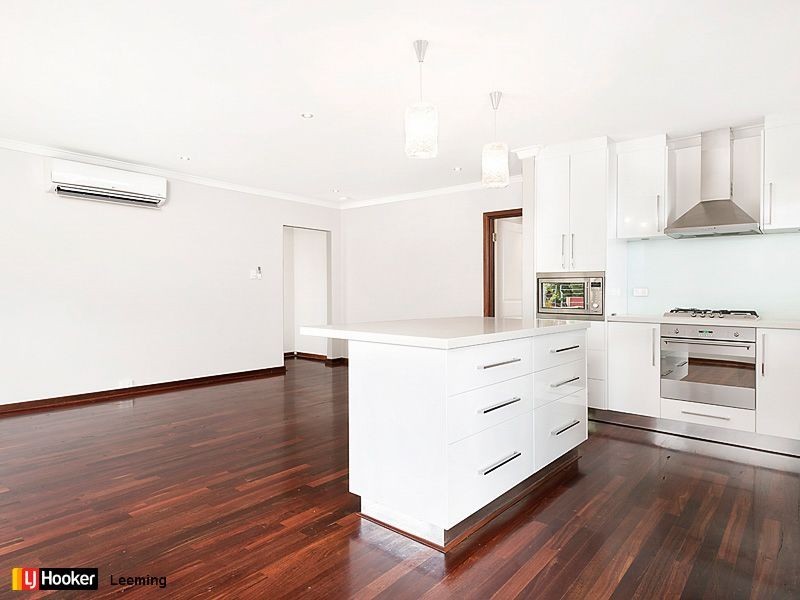 28 Kotisina Gardens, Munster WA 6166