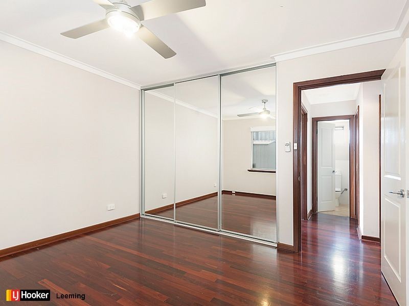 28 Kotisina Gardens, Munster WA 6166