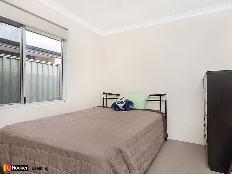 5 Wadham Link, Piara Waters WA 6112