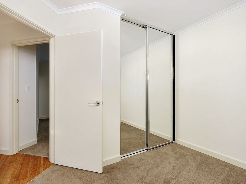 7/12 Bushlark Turn, Erskine WA 6210