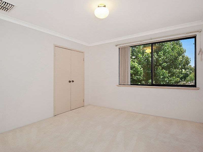 24 Cheshunt Gardens, North Lake WA 6163