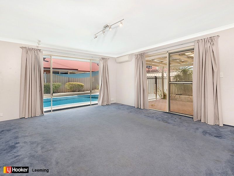 2 Maywood Avenue, Canning Vale WA 6155