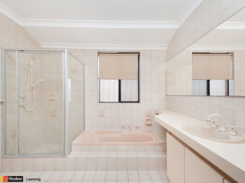 42 Jackson Avenue, Winthrop WA 6150