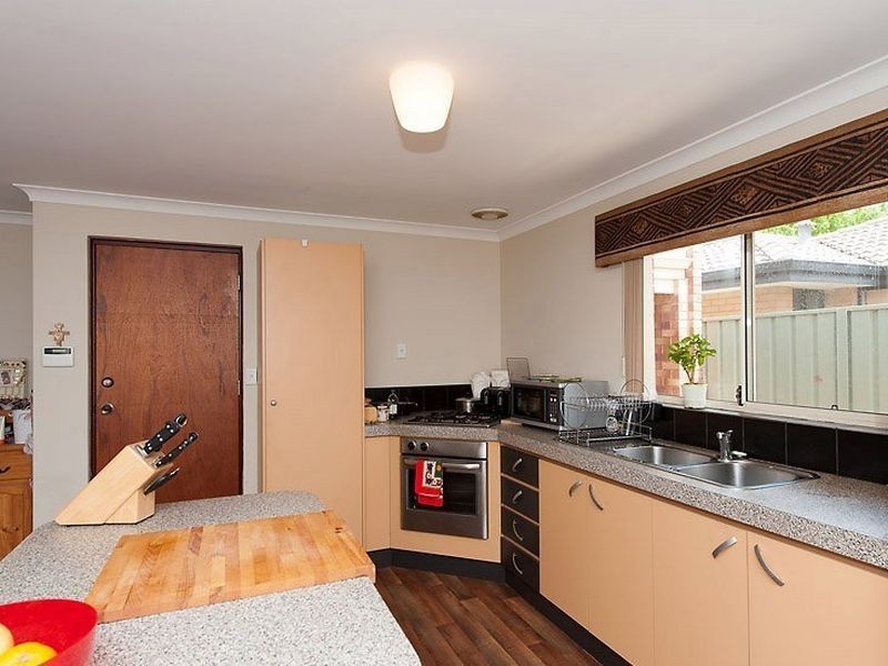 11 Barcroft Court, Atwell WA 6164