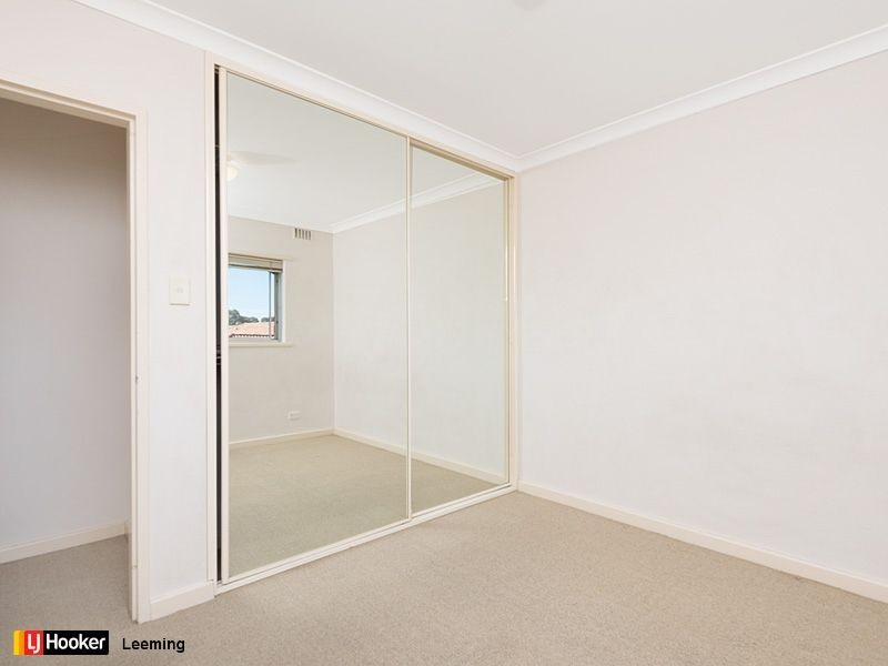 16/2 Gregory Way, Coolbellup WA 6163
