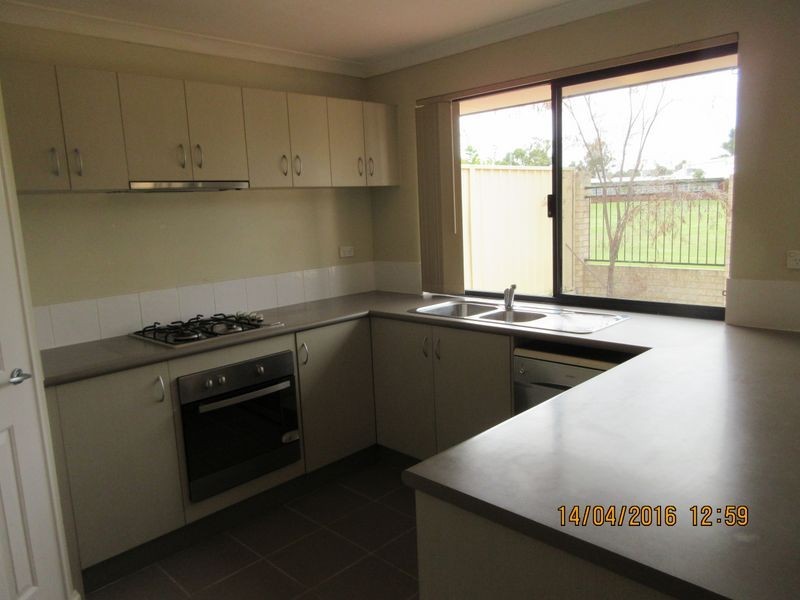 4/103 Leach Highway, Wilson WA 6107