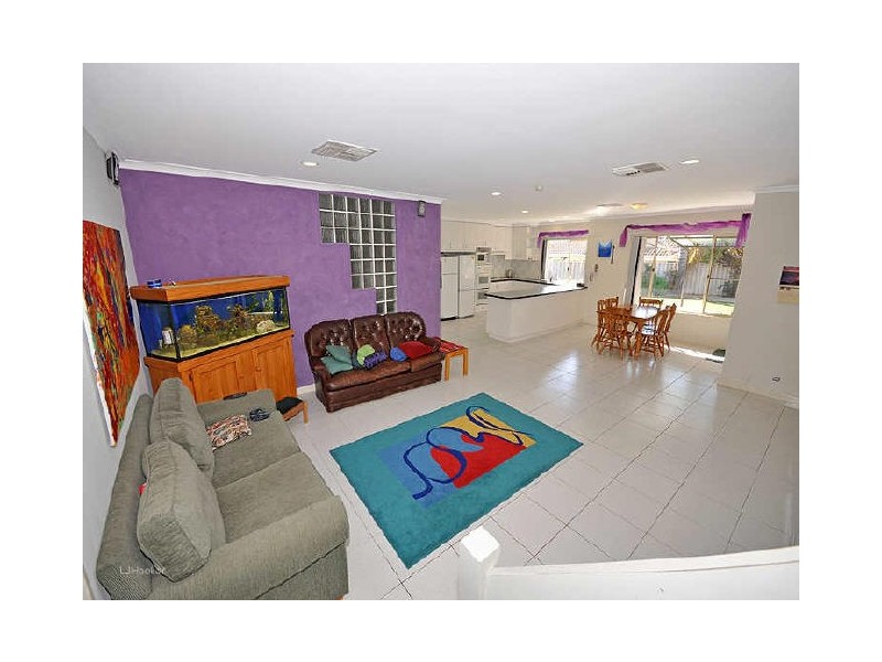 5 Arbor Grove, Leeming WA 6149