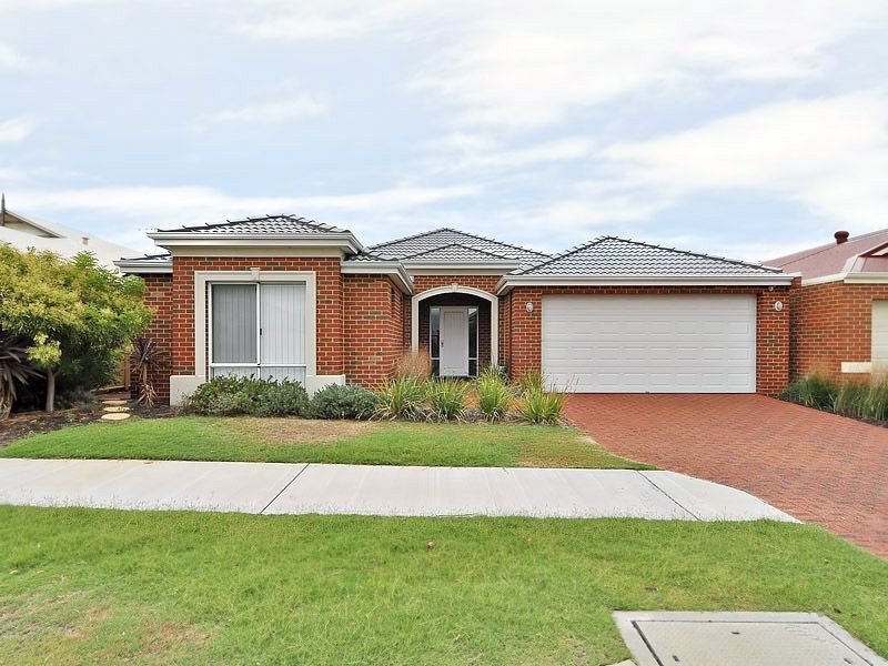 54 Claridge Circle, Thornlie WA 6108