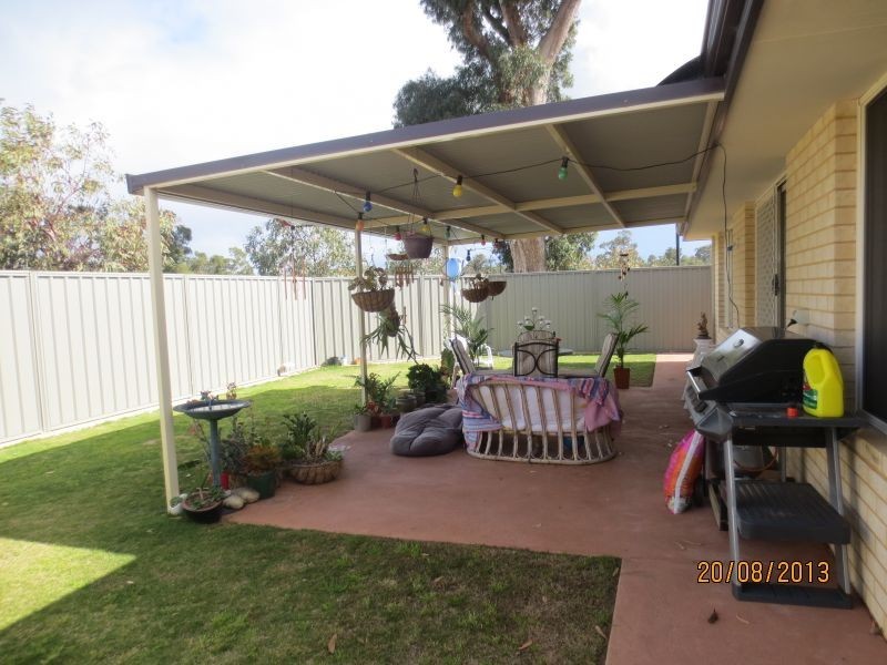 2 Westport Link, Leda WA 6170