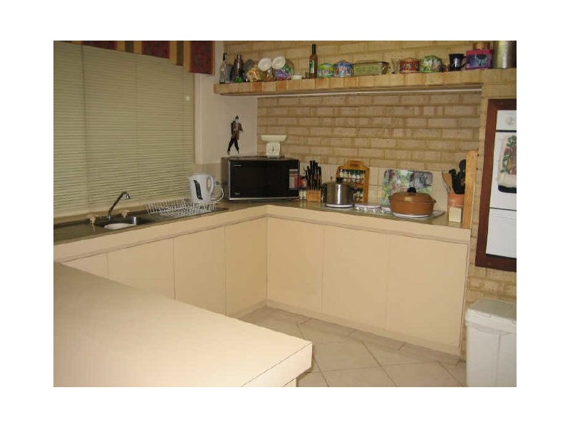 4 Tawson Place, Leeming WA 6149