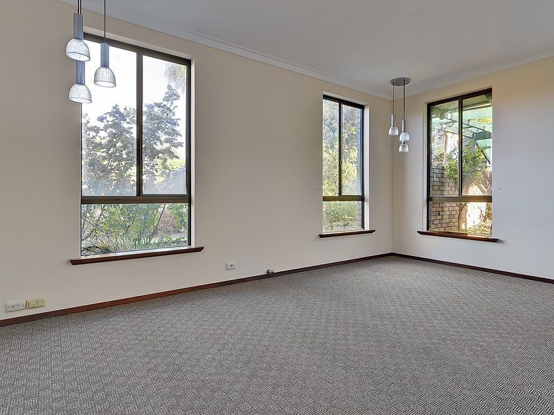 38 Nicholls Crescent, Bull Creek WA 6149