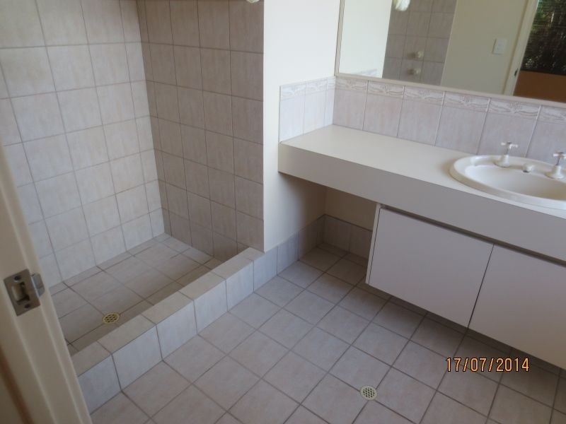 18 Mahogany Loop, Atwell WA 6164