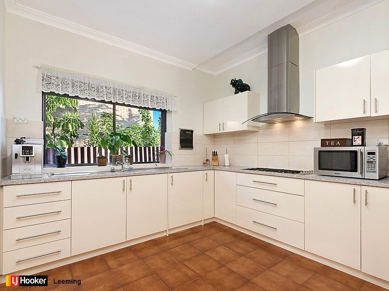 15 Hadley Gardens, Kardinya WA 6163