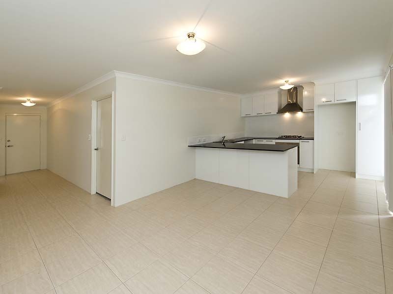 14/36 Wialki Lane, Canning Vale WA 6155