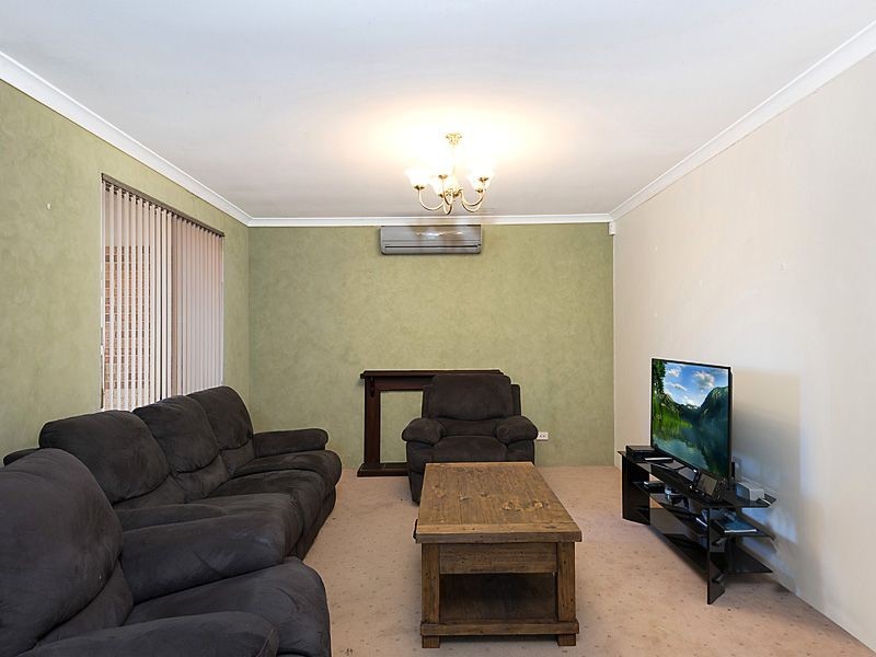 15 Folland Parade, Atwell WA 6164