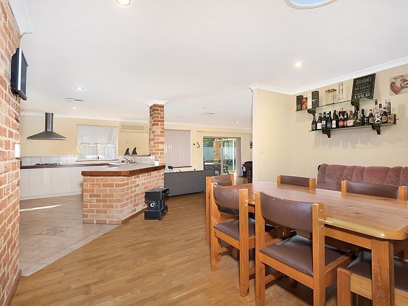 15 Folland Parade, Atwell WA 6164