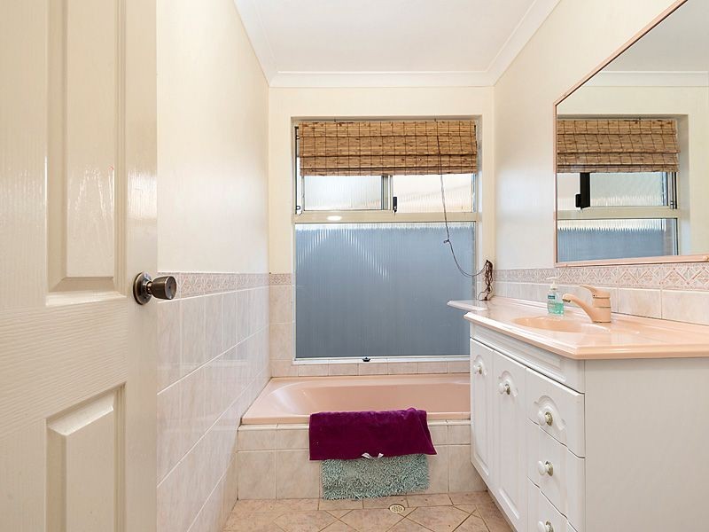 15 Folland Parade, Atwell WA 6164