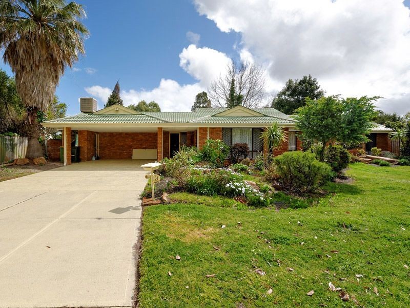 31 Matthew Avenue, Leeming WA 6149