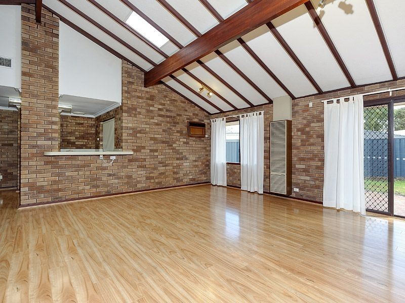 31 Matthew Avenue, Leeming WA 6149