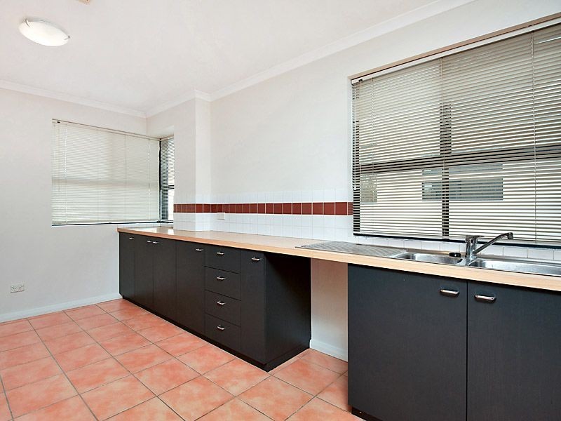 8/82 Royal Street, East Perth WA 6004