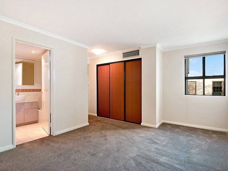 8/82 Royal Street, East Perth WA 6004