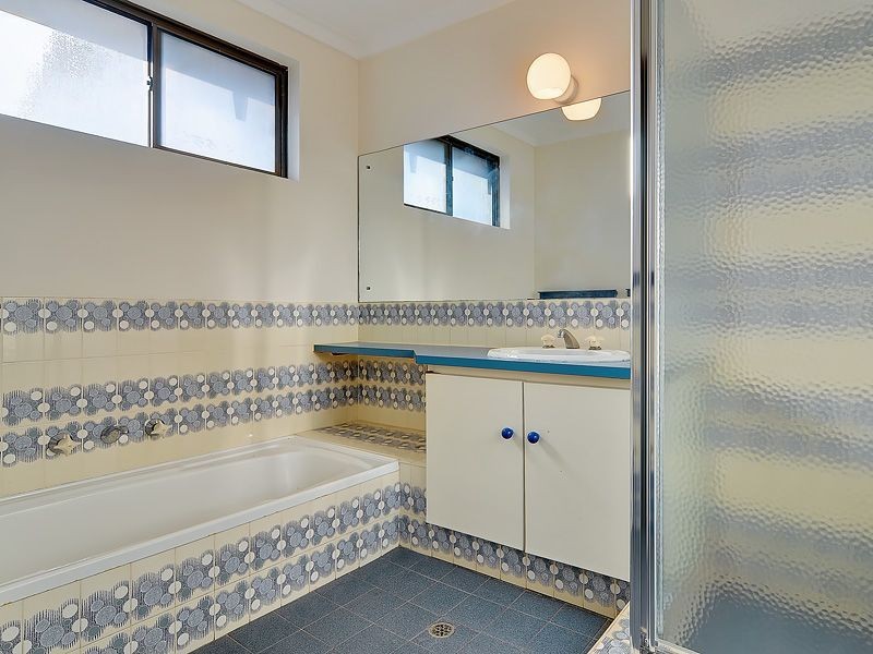 38 Nicholls Crescent, Bull Creek WA 6149